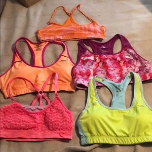 BUNDLE of 5 medium sport bras